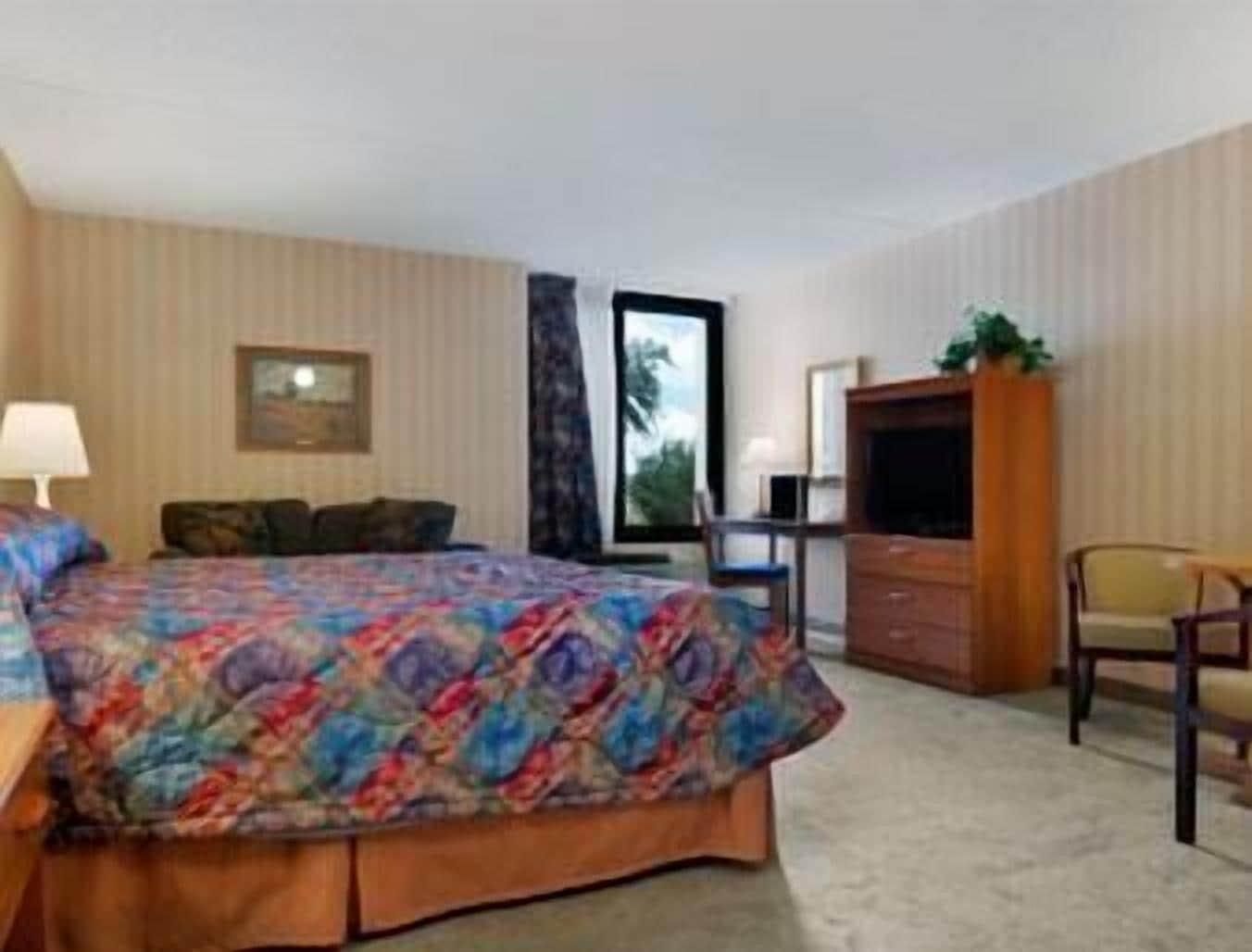 Ramada By Wyndham Watertown Thousand Exteriér fotografie